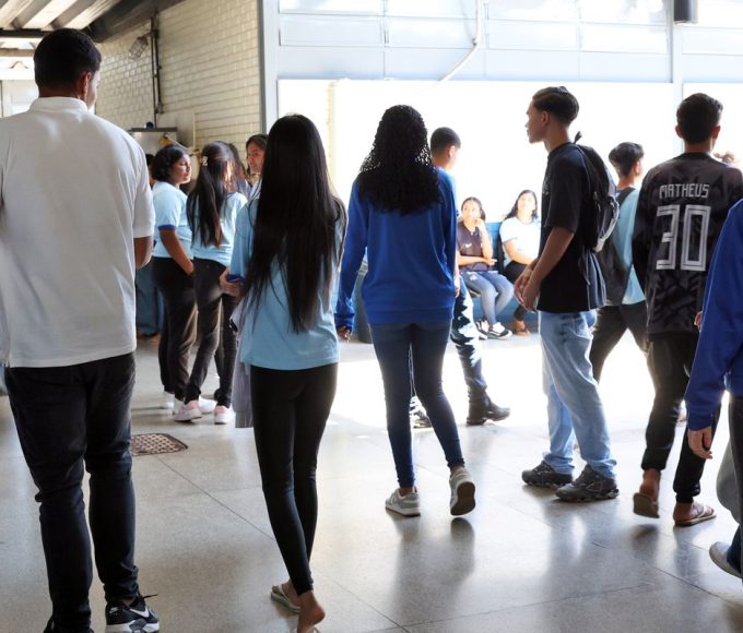 pe-de-meia: nascidos-em-setembro-e-outubro-recebem-9a-parcela