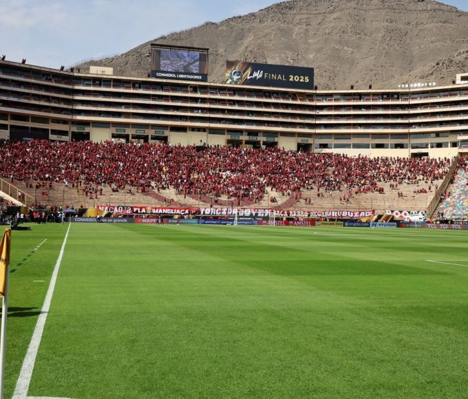 onibus-atrasa-e-final-da-libertadores-comecara-as-18h30-(de-brasilia)