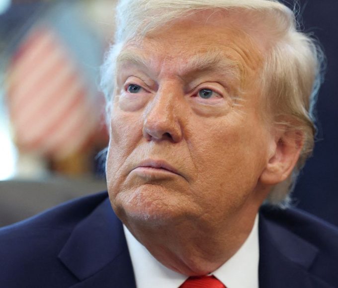 trump-diz-em-rede-social-que-espaco-aereo-da-venezuela-esta-fechado