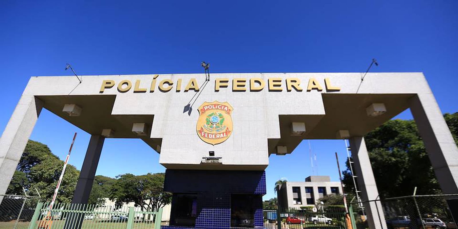 pf-consulta-moraes-sobre-encomendas-enviadas-a-bolsonaro