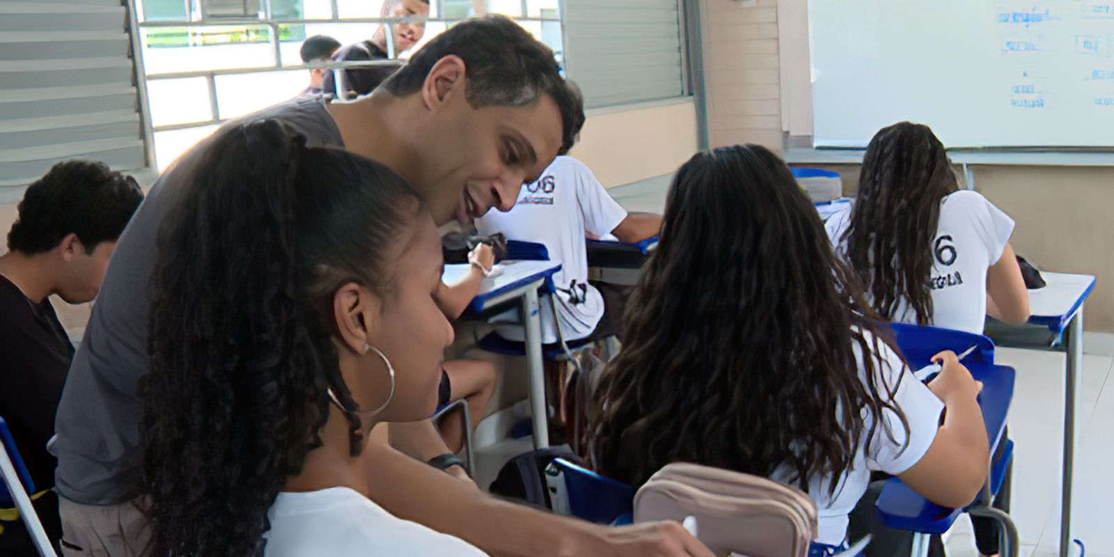 professores-podem-acumular cargo-publico,-decide-congresso
