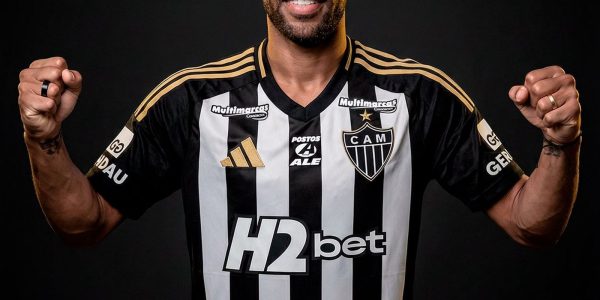 atletico-mg-anuncia-o-lateral-esquerdo-renan-lodi