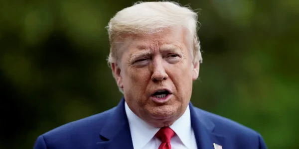 trump-posta-video-racista-com-casal-obama-como-macacos