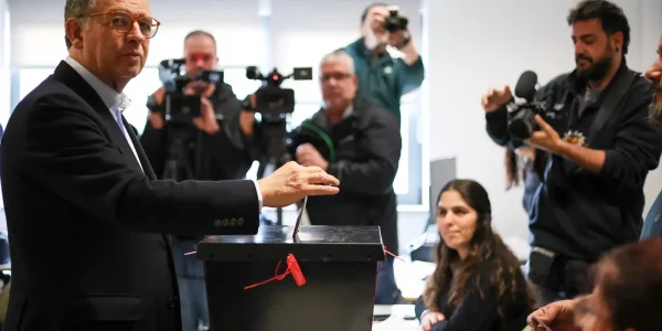 lula-parabeniza-vitoria-de-antonio-seguro-em-portugal