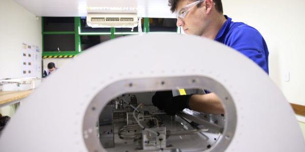 estados-terao-que-abrir-600-mil-vagas-para-abater-divida-com-uniao