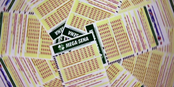 mega-sena-acumula-e-premio-principal-vai-para-r$-130-milhoes