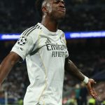 vini-jr-brilha-e-ajuda-real-a-despachar-benfica-na-liga-dos-campeoes