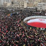 sob-bombas,-multidoes-vao-as-ruas-no-ira-em-apoio-aos-palestinos