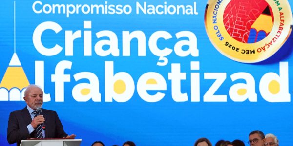 brasil-atinge-meta-com-66%-das-criancas-alfabetizadas-em-idade-certa