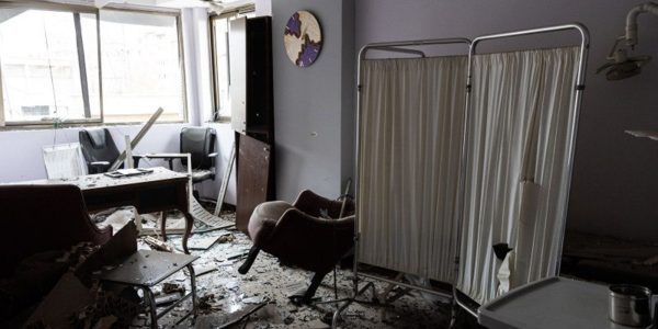 israel-e-eua-atacaram-quase-400-unidades-de-saude-no-libano-e-ira