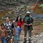criancas-de-comunidade-quilombola-andam-na-escuridao-para-ir-a-escola