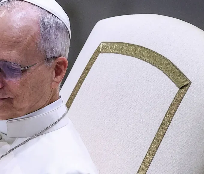 papa-leao-xiv-critica-mundo-“devastado-por-tiranos”