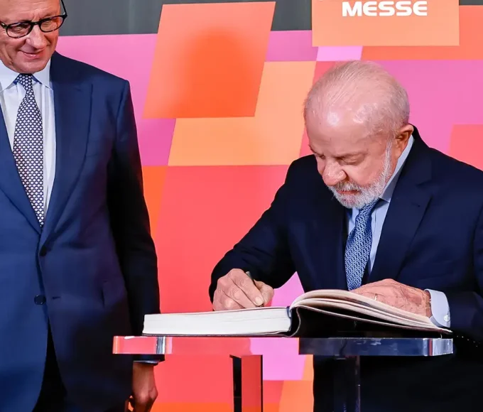 na-alemanha,-lula-defende-parceria-com-europa-na-descarbonizacao