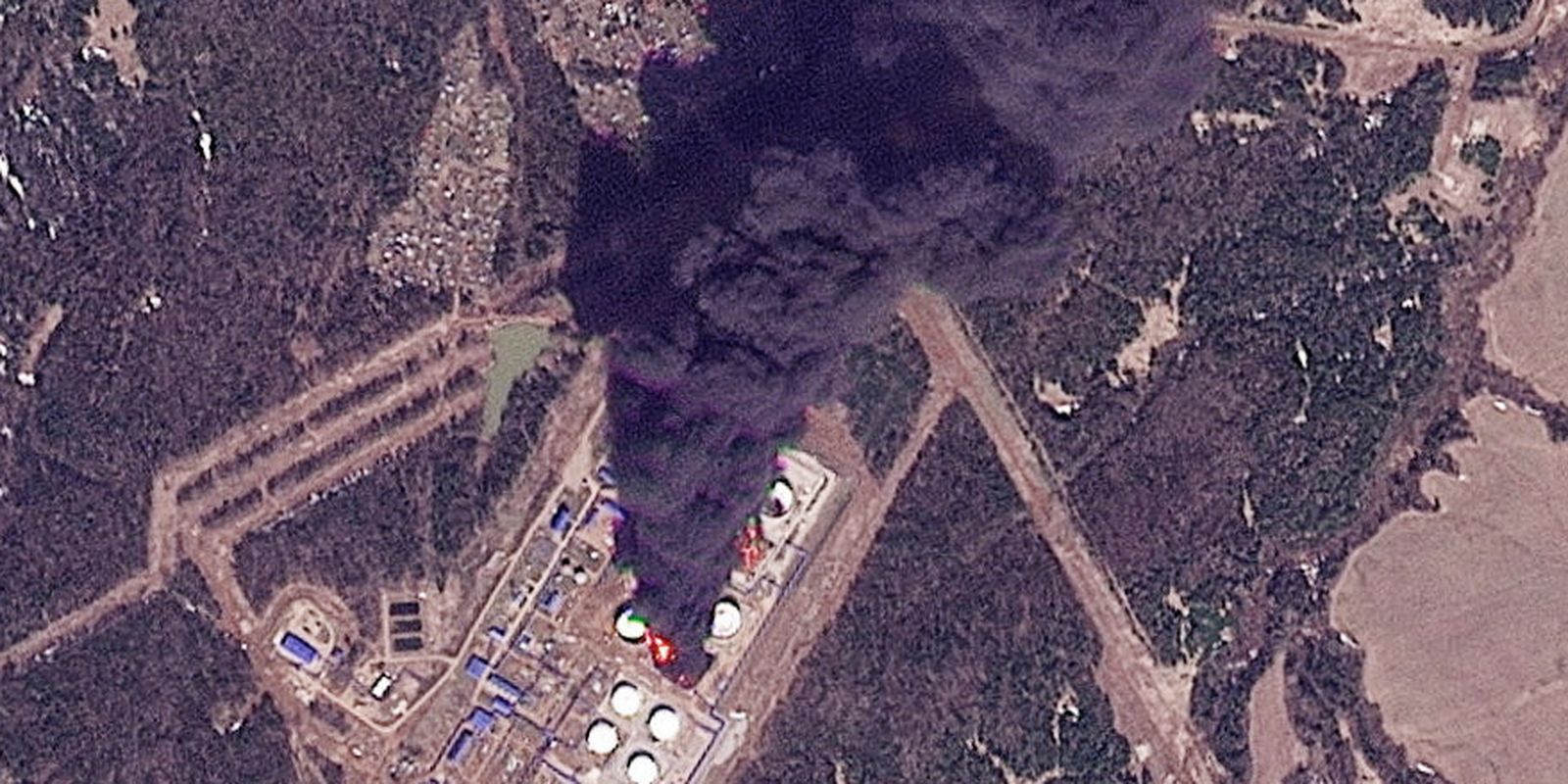 drones-ucranianos-atingem-instalacoes-petroliferas-russas