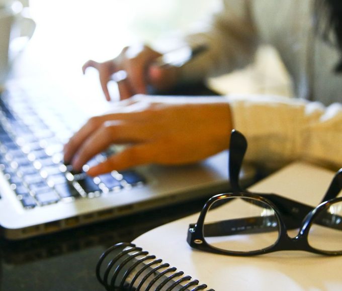 onu-mulheres-revela-avanco-da-violencia-online-contra-jornalistas