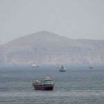 misseis-atingem-navio-de-guerra-dos-eua-que-tentava-entrar-em-ormuz