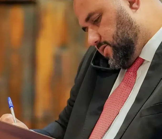 pf-encontra-mensagens-de-violencia-em-celular-de-deputado-preso-no-rj