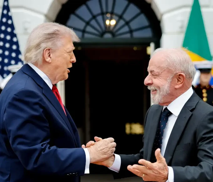 lula-deixa-a-casa-branca-apos-reuniao-com-trump