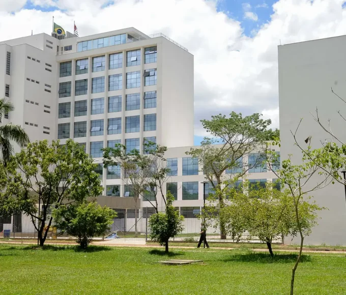 pm-retira-estudantes-da-reitoria-da-usp