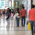 atividade-economica-cai-0,7%-em-marco-em-razao-da-guerra-do-ira