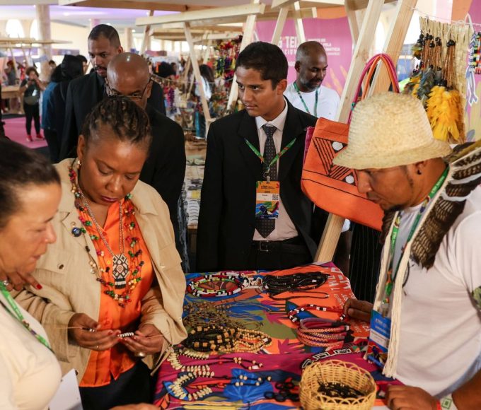 plano-indigena-depende-de-escuta-e-diversidade,-diz-margareth-menezes