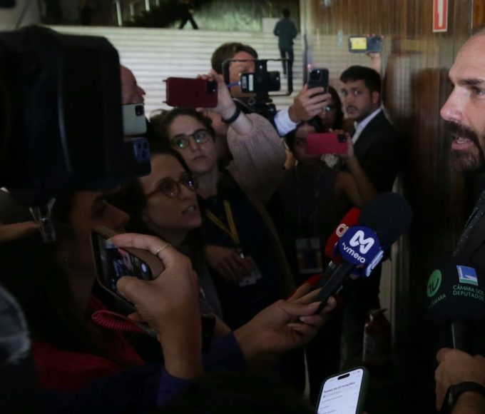 stf-condena-eduardo-bolsonaro-a-inelegibilidade-e-a-4-anos-de-prisao