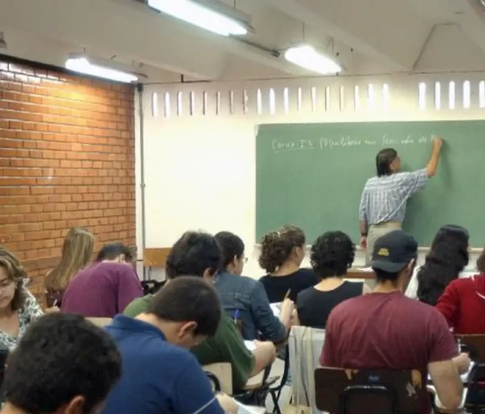 fies-do-2o-semestre:-prazo-de-adesao-de-instituicoes-termina-hoje