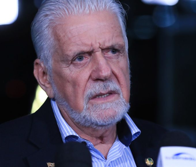 apuracao-da-pf-acusa-jaques-wagner-de-receber-vantagens;-senador-nega