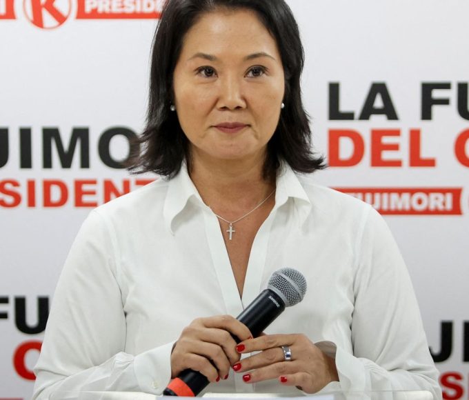 fujimori-se-aproxima-da-presidencia-do-peru-e-sanchez-convoca-protesto