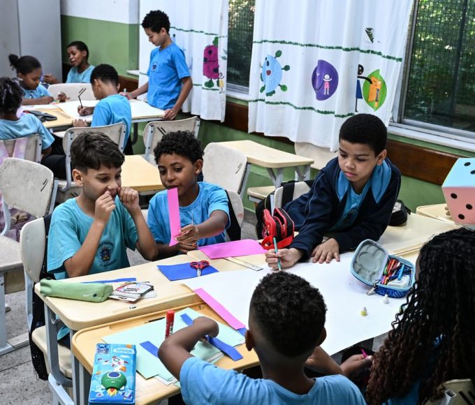 governo-fixa-em-r$-5,1-mil-novo-piso-nacional-do-magisterio