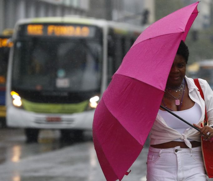 chuva-no-rj-cancela-show-em-transmissao-gratuita-de-jogo-do-brasil