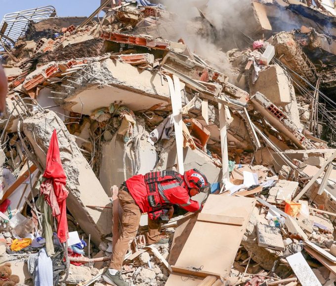 venezuela:-numero-de-desaparecidos-em-terremoto-pode-passar-de-40-mil
