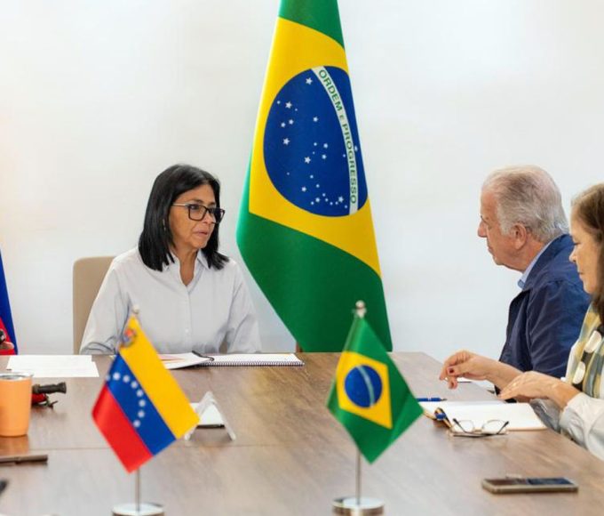 “ajuda-brasileira-nao-sera-episodica”,-diz-mucio-em-visita-a-venezuela