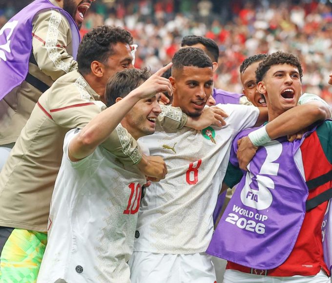 ounahi-brilha-com-dois-gols,-marrocos-bate-canada-e-vai-as-quartas