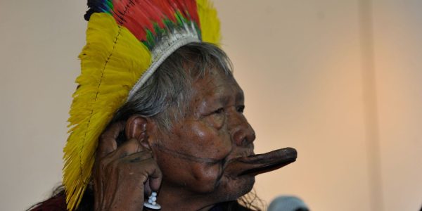 cacique-raoni-apresenta-boa-evolucao-clinica-e-vai-para-enfermaria