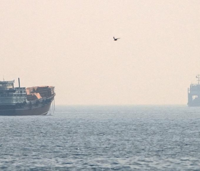 trump-recua-e-desiste-de-cobrar-taxa-sobre-navios-no-estreito-de-ormuz