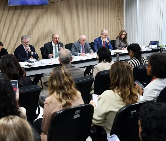 setores-atingidos-por-tarifaco-dos-eua-terao-novo-plano-de-socorro